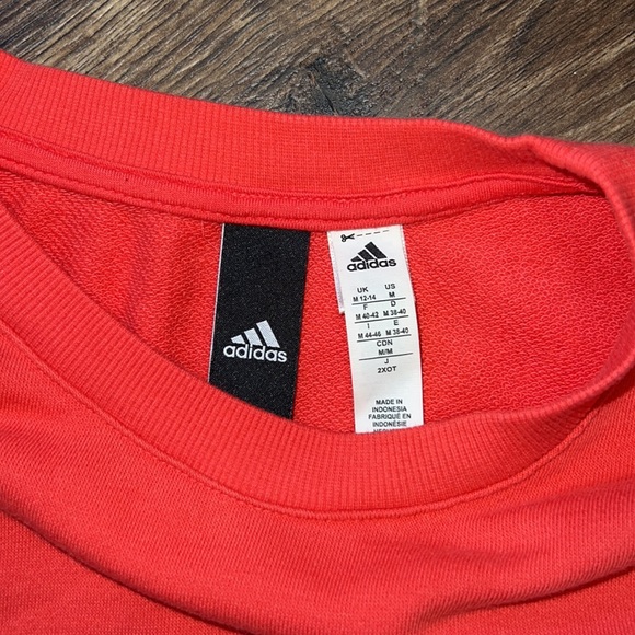 Adidas sweatshirt size medium. - Picture 2 of 3